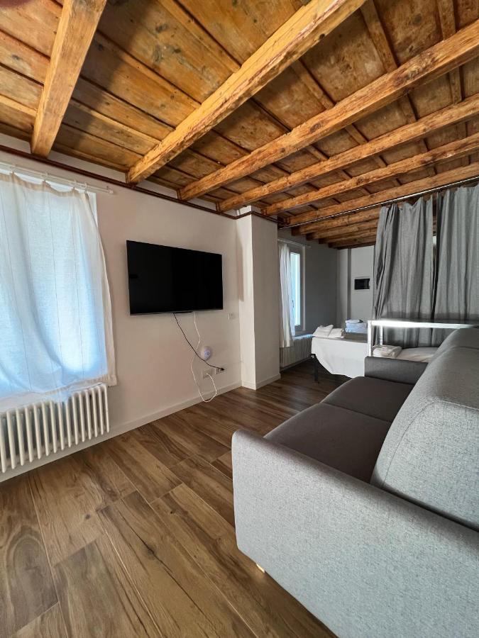 Ferienwohnung Borgovivo Il Tuo Loft In Centro Citta Bergamo Exterior foto