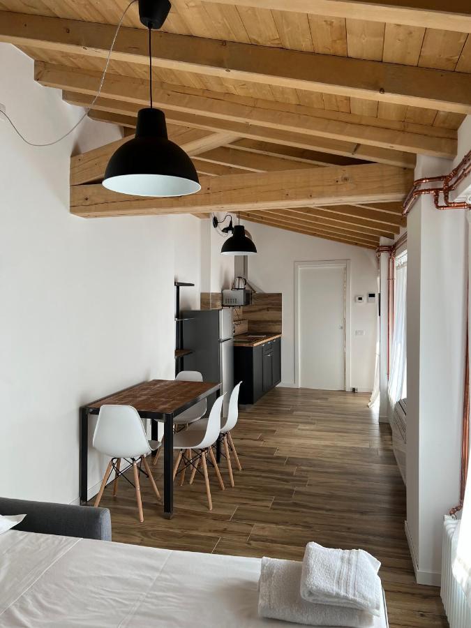 Ferienwohnung Borgovivo Il Tuo Loft In Centro Citta Bergamo Exterior foto