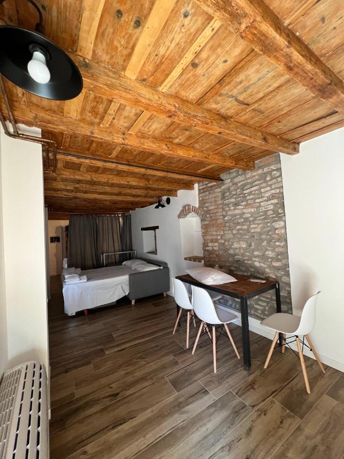 Ferienwohnung Borgovivo Il Tuo Loft In Centro Citta Bergamo Exterior foto
