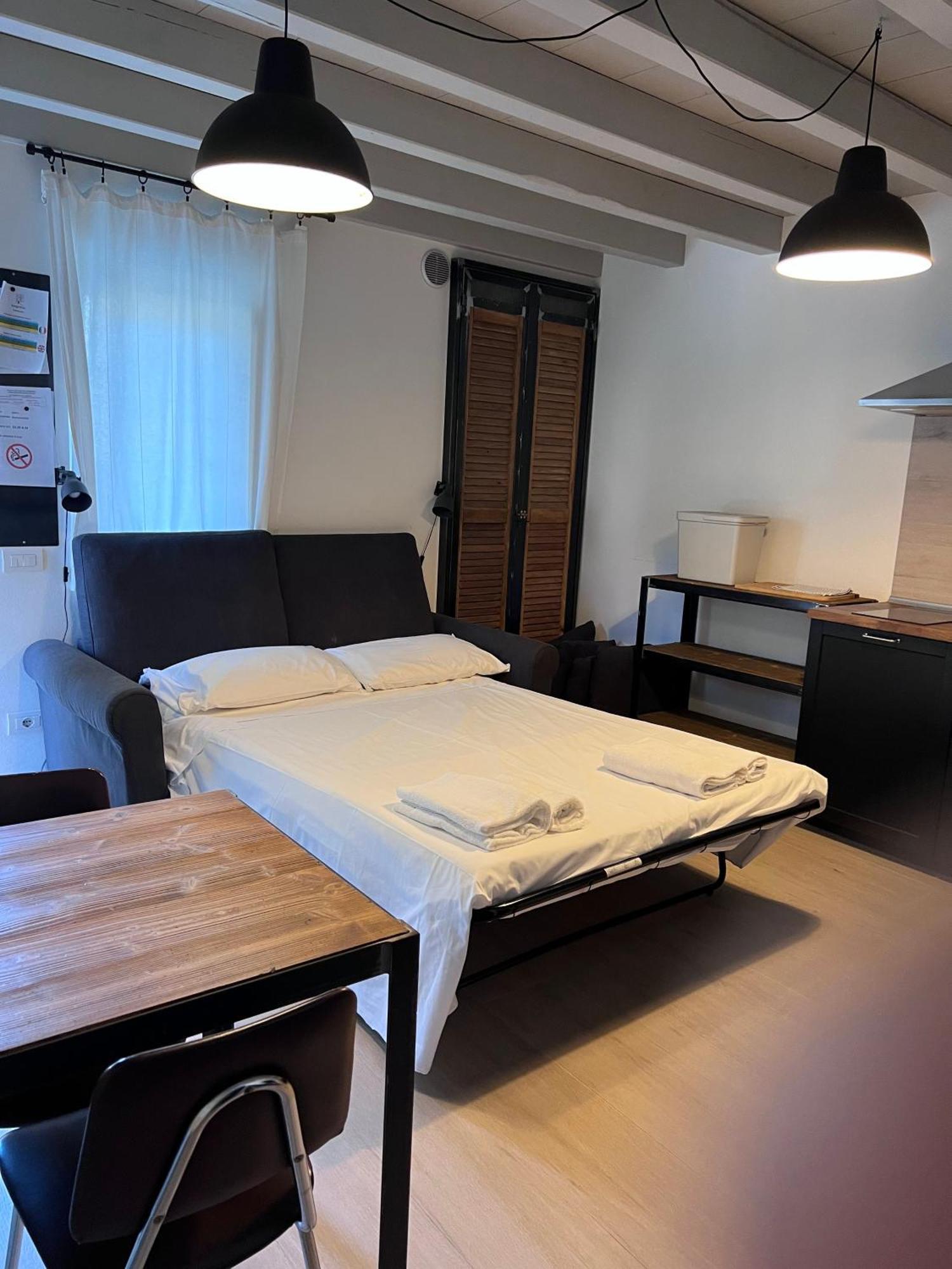 Ferienwohnung Borgovivo Il Tuo Loft In Centro Citta Bergamo Exterior foto